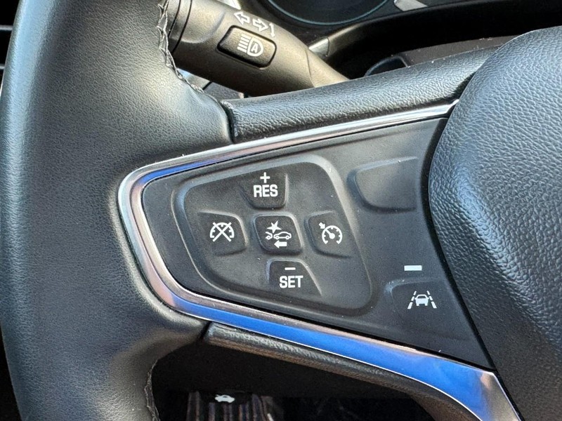 Chevrolet Equinox Vehicle Full-screen Gallery Image 20
