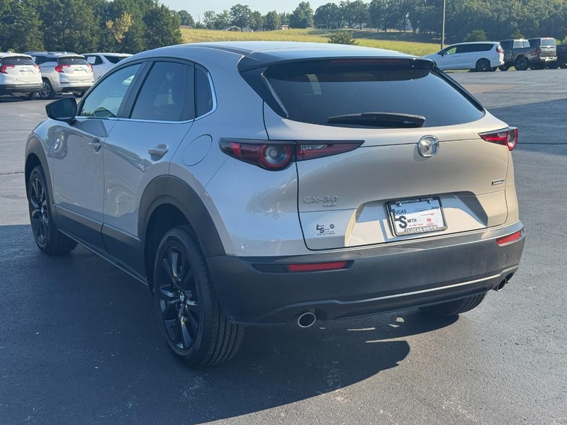 Mazda CX-30 Vehicle Full-screen Gallery Image 7