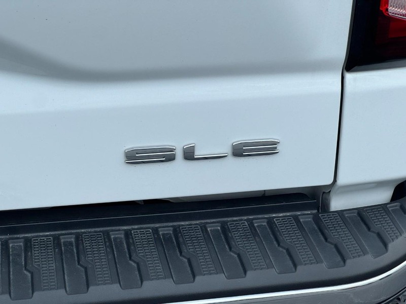 GMC Sierra 1500 Vehicle Full-screen Gallery Image 5