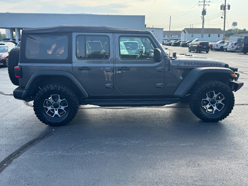 Jeep Wrangler Unlimited Vehicle Full-screen Gallery Image 2