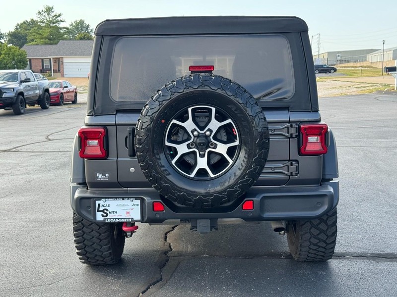 Jeep Wrangler Unlimited Vehicle Full-screen Gallery Image 4