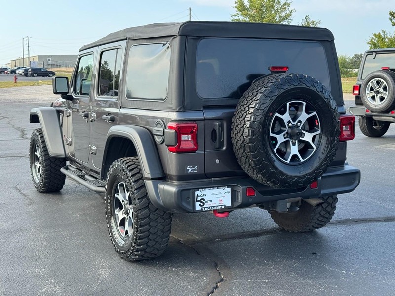 Jeep Wrangler Unlimited Vehicle Full-screen Gallery Image 6