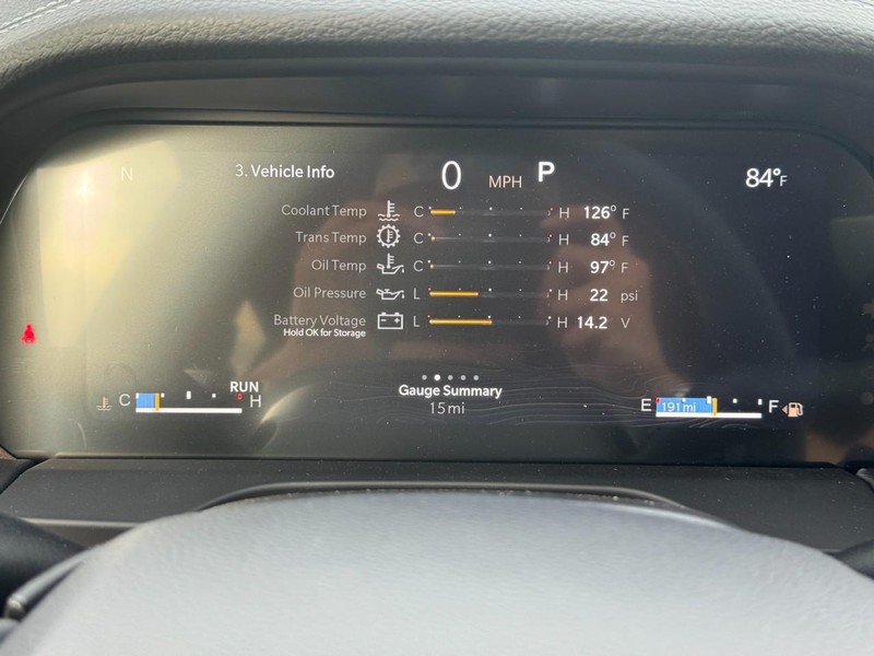 Jeep Grand Cherokee Vehicle Full-screen Gallery Image 15