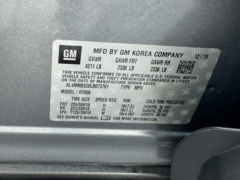 Buick Encore GX Vehicle Full-screen Gallery Image 24