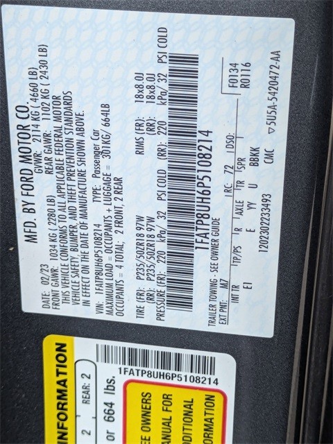 Ford Mustang Vehicle Full-screen Gallery Image 29