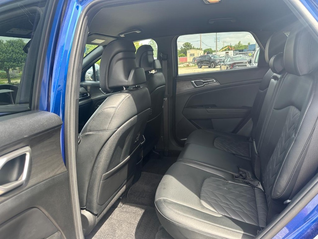 Kia Sportage Vehicle Full-screen Gallery Image 13