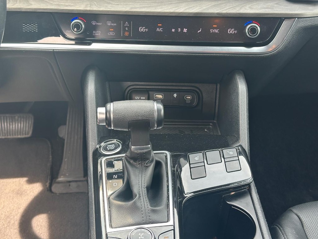 Kia Sportage Vehicle Full-screen Gallery Image 17