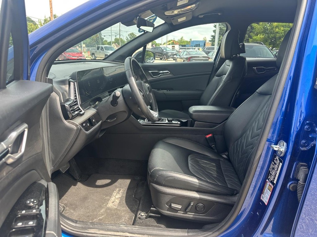 Kia Sportage Vehicle Full-screen Gallery Image 21