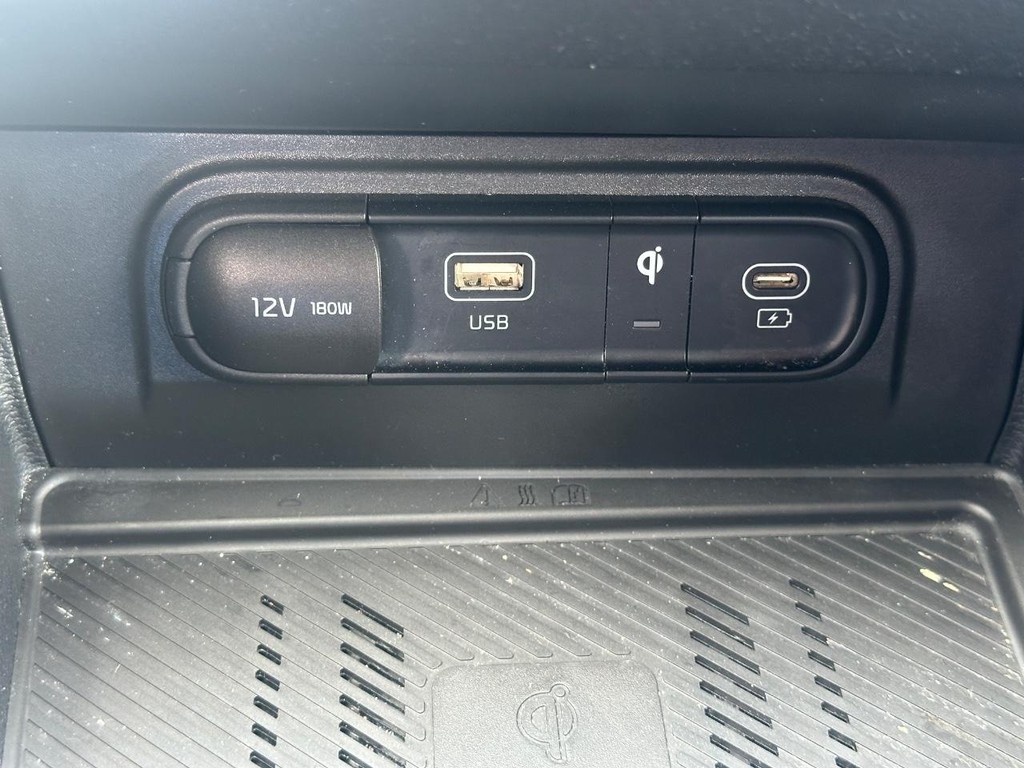 Kia Sportage Vehicle Full-screen Gallery Image 27