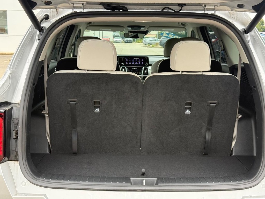 Kia Sorento Hybrid Vehicle Full-screen Gallery Image 07