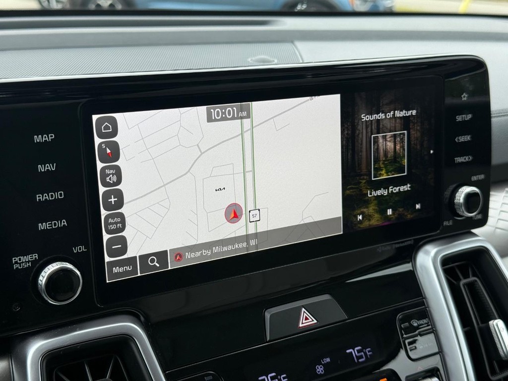 Kia Sorento Hybrid Vehicle Full-screen Gallery Image 21