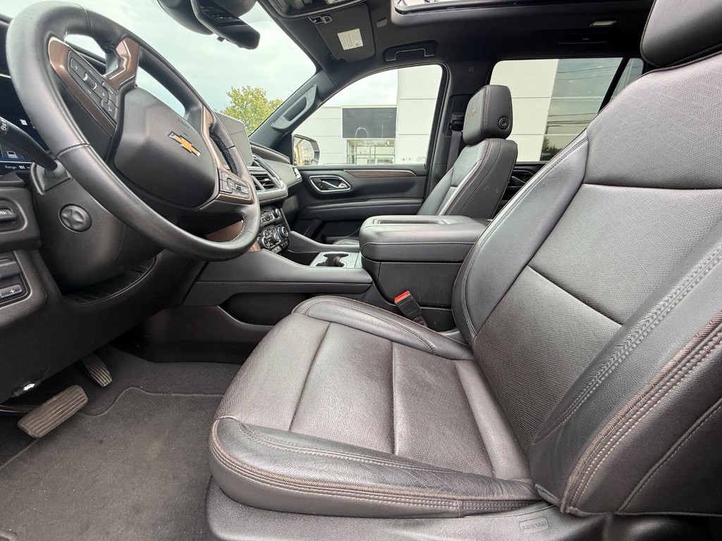 Chevrolet Tahoe Vehicle Full-screen Gallery Image 12