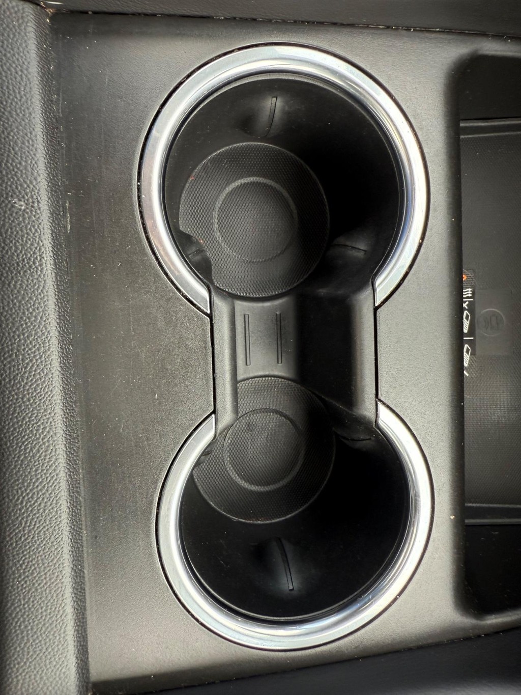 Chevrolet Tahoe Vehicle Full-screen Gallery Image 21