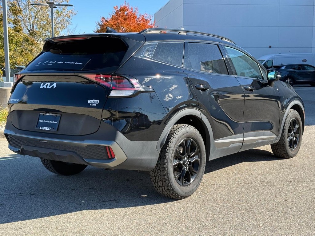 Kia Sportage Vehicle Full-screen Gallery Image 03