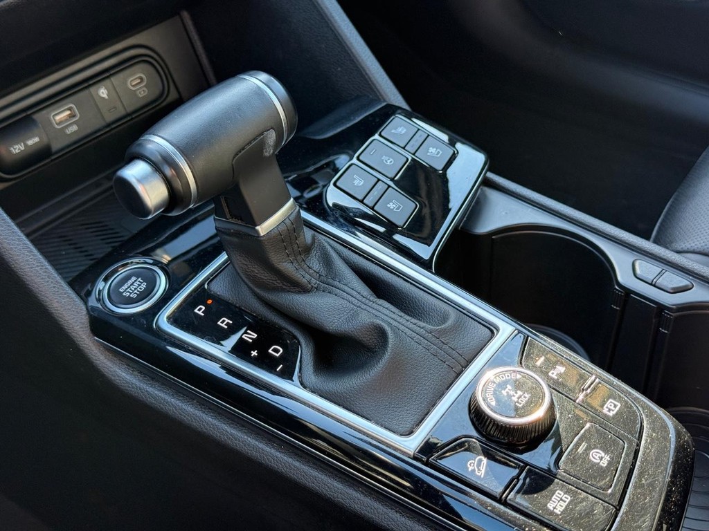 Kia Sportage Vehicle Full-screen Gallery Image 19