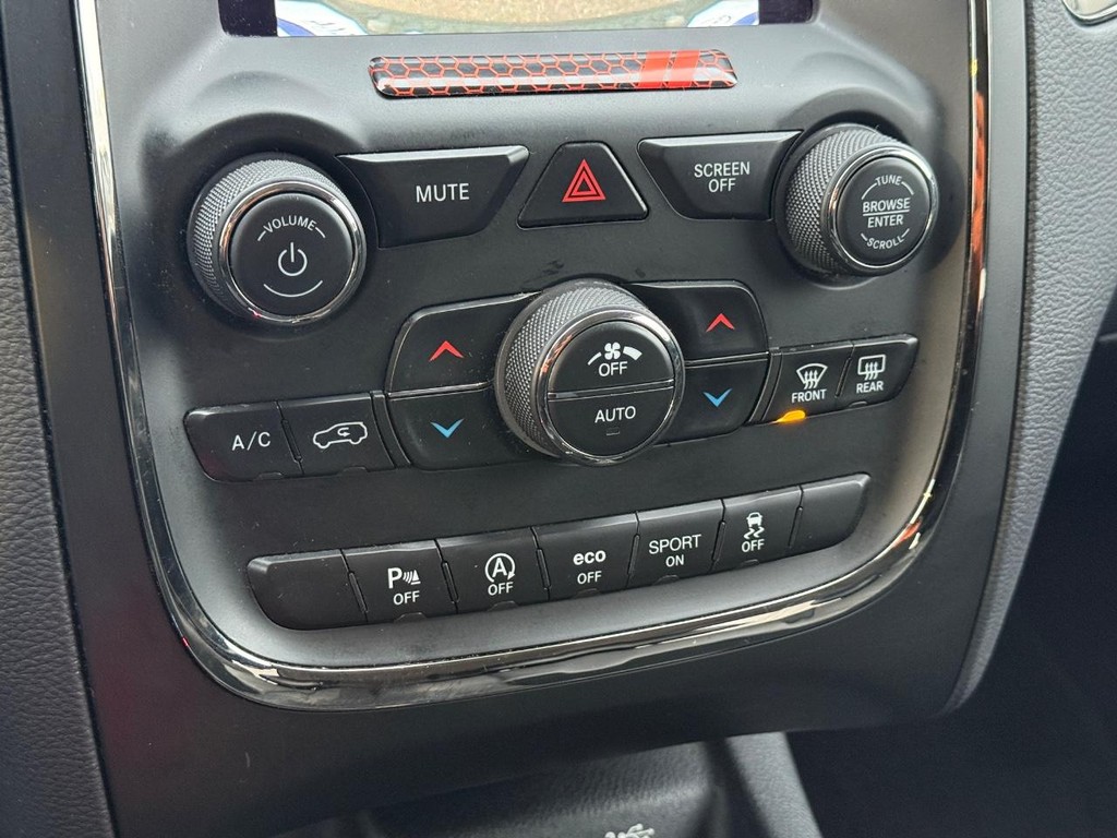 Dodge Durango Vehicle Full-screen Gallery Image 21