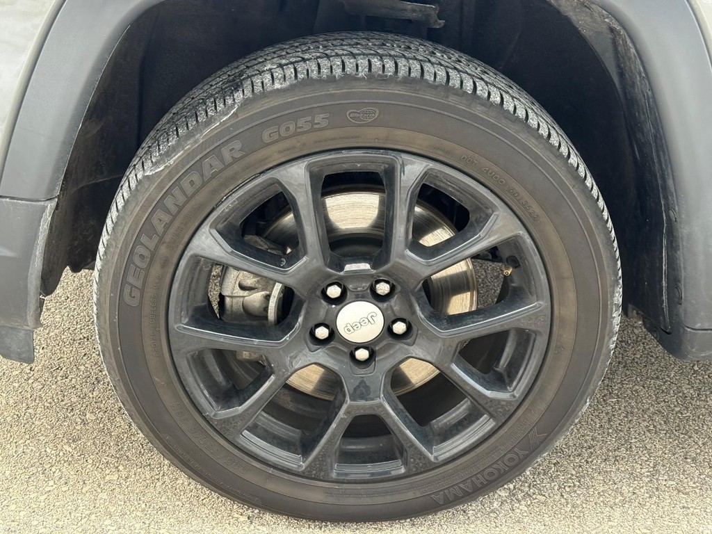 Jeep Compass Vehicle Full-screen Gallery Image 07