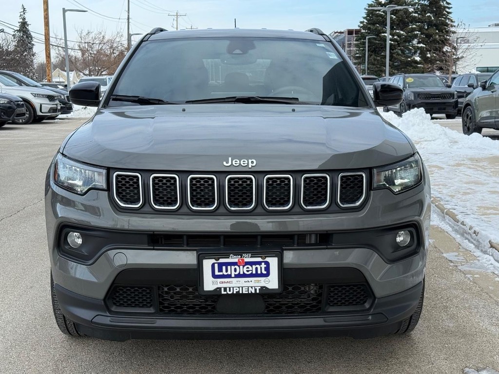 Jeep Compass Vehicle Full-screen Gallery Image 09