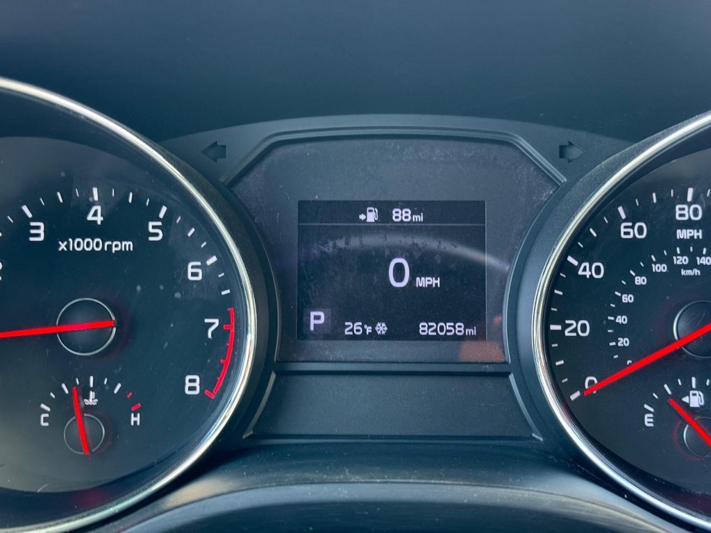 Kia Sedona Vehicle Full-screen Gallery Image 23