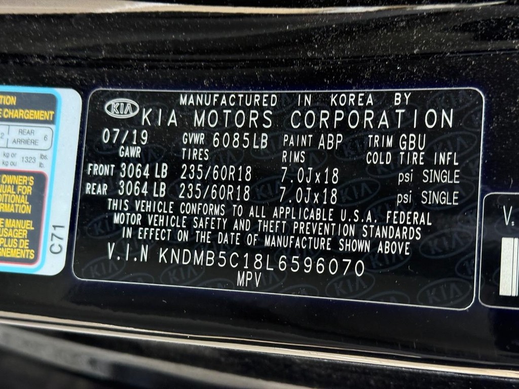 Kia Sedona Vehicle Full-screen Gallery Image 27