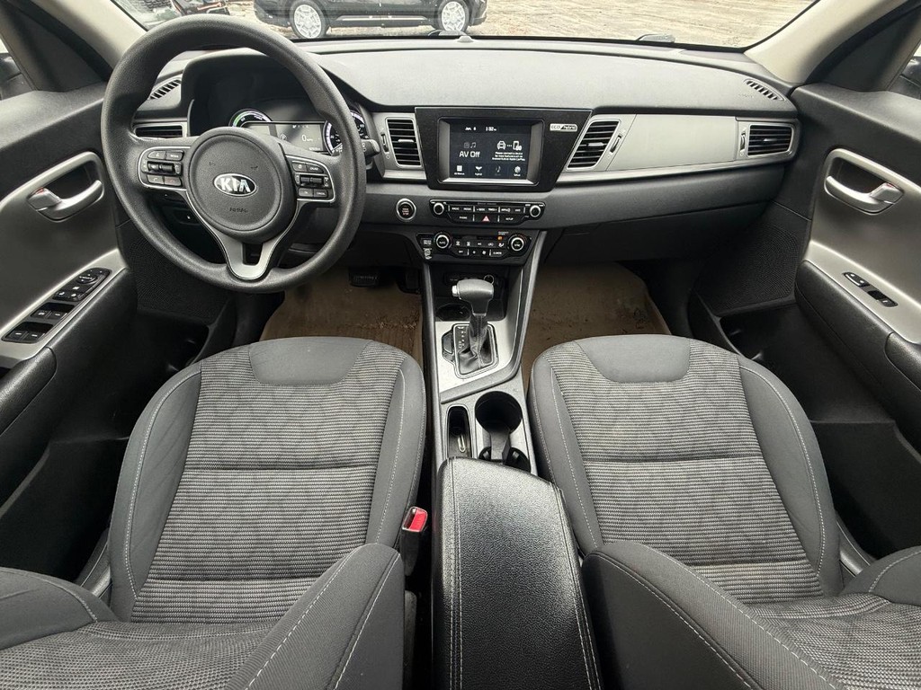 Kia Niro Vehicle Full-screen Gallery Image 11
