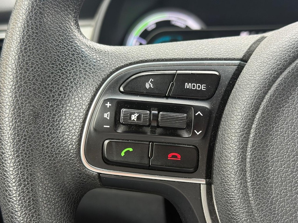 Kia Niro Vehicle Full-screen Gallery Image 13