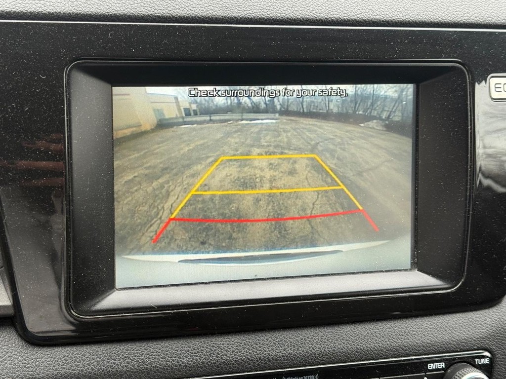 Kia Niro Vehicle Full-screen Gallery Image 16