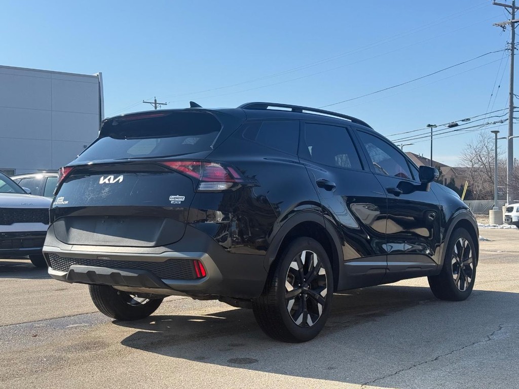 Kia Sportage Vehicle Full-screen Gallery Image 03