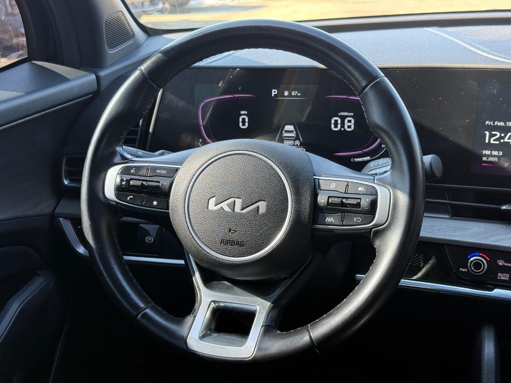 Kia Sportage Vehicle Full-screen Gallery Image 13