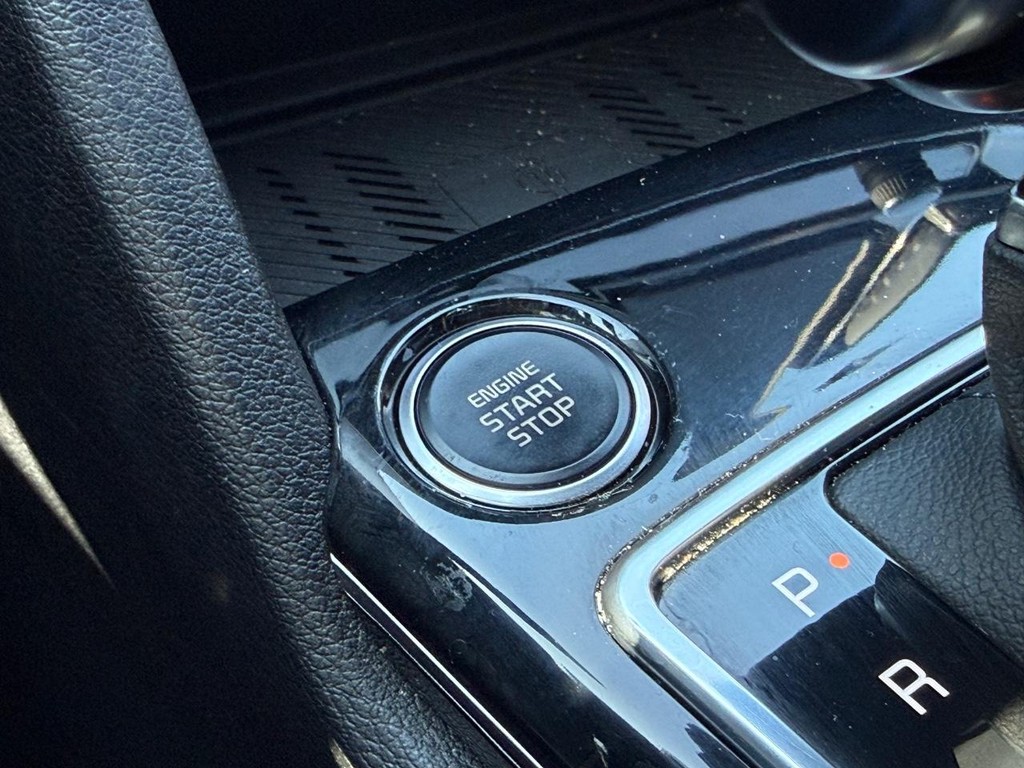 Kia Sportage Vehicle Full-screen Gallery Image 19