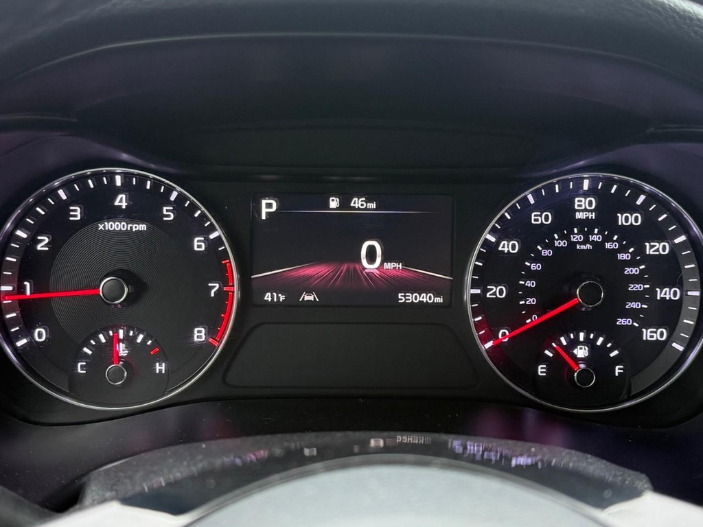 Kia Forte Vehicle Full-screen Gallery Image 19