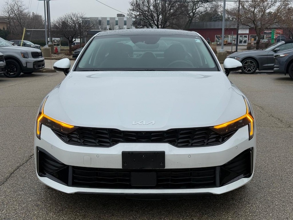 Kia K5 Vehicle Full-screen Gallery Image 08