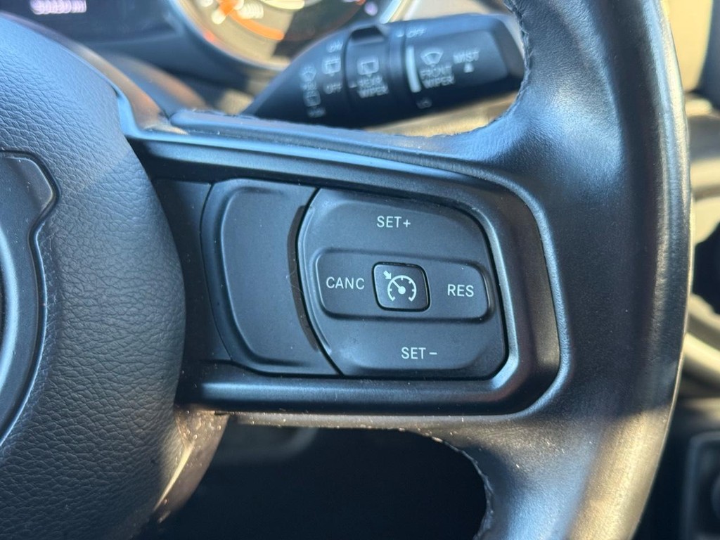 Jeep Wrangler Unlimited Vehicle Full-screen Gallery Image 15