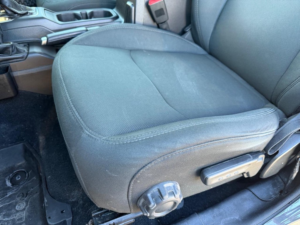 Jeep Wrangler Unlimited Vehicle Full-screen Gallery Image 23