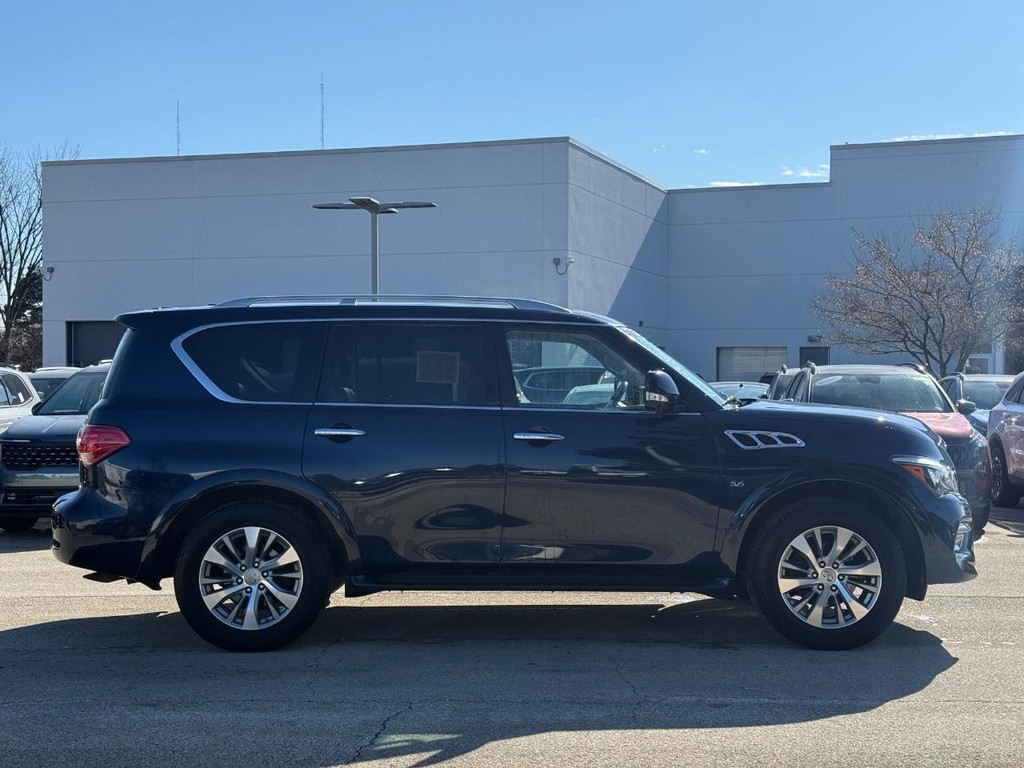 INFINITI QX80 Vehicle Full-screen Gallery Image 02