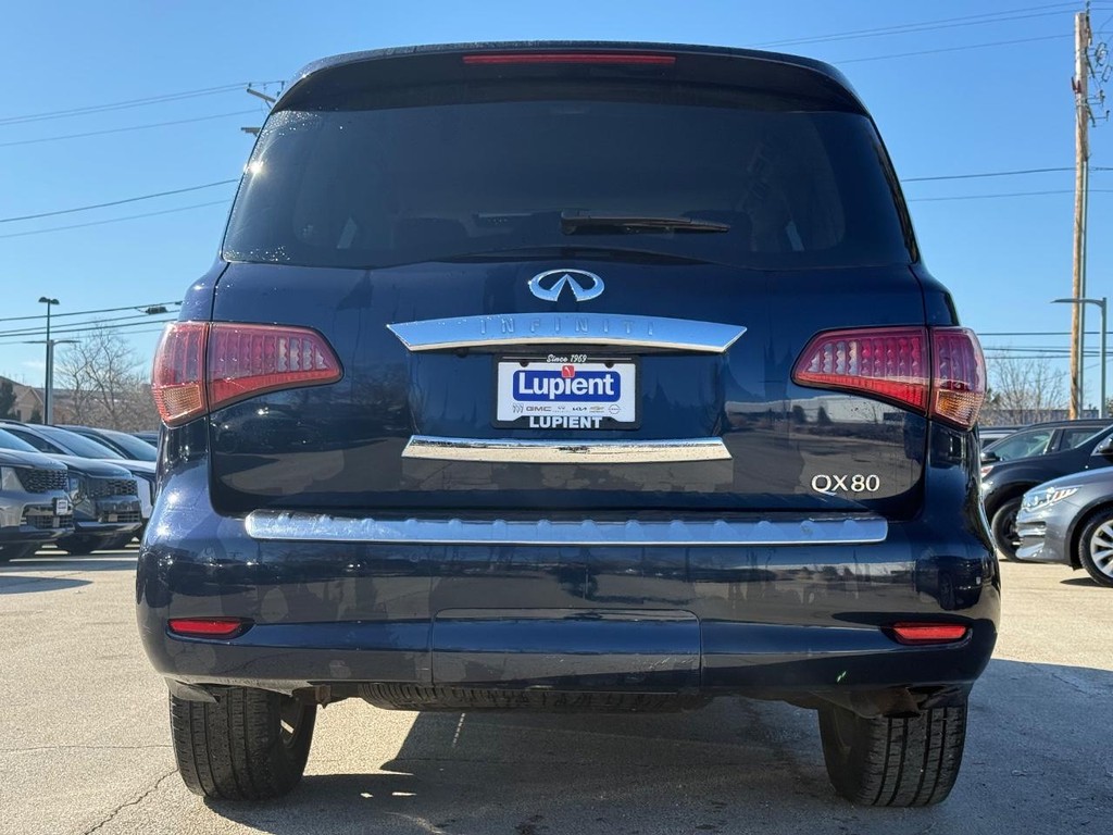 INFINITI QX80 Vehicle Full-screen Gallery Image 04