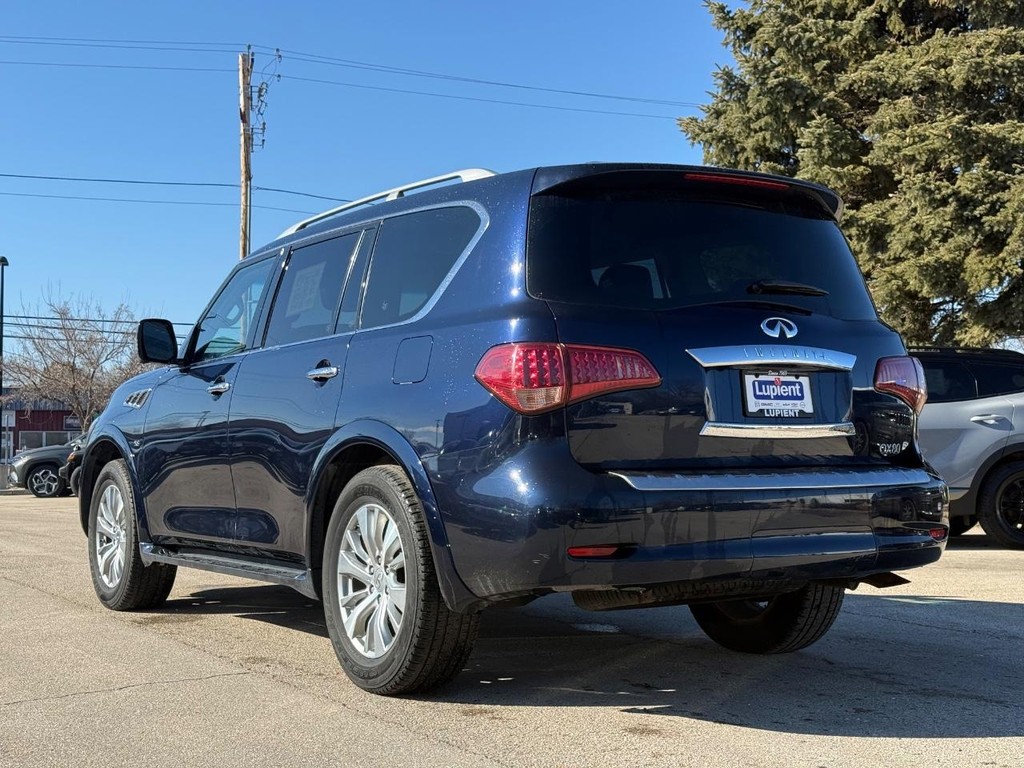 INFINITI QX80 Vehicle Full-screen Gallery Image 06