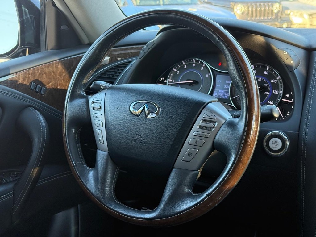 INFINITI QX80 Vehicle Full-screen Gallery Image 15