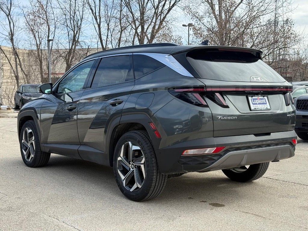 Hyundai Tucson Hybrid Vehicle Full-screen Gallery Image 06