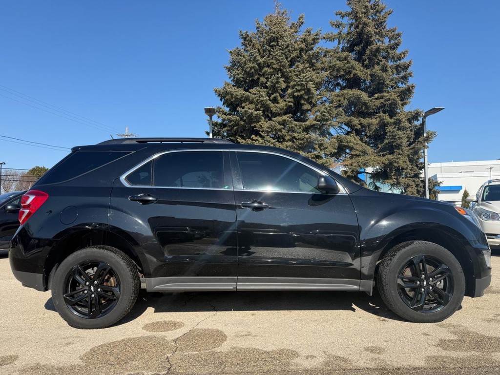 Chevrolet Equinox Vehicle Full-screen Gallery Image 02