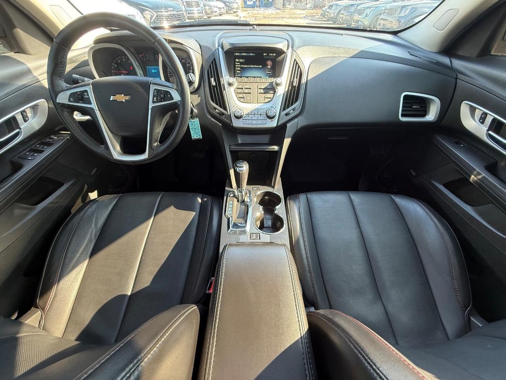 Chevrolet Equinox Vehicle Full-screen Gallery Image 13