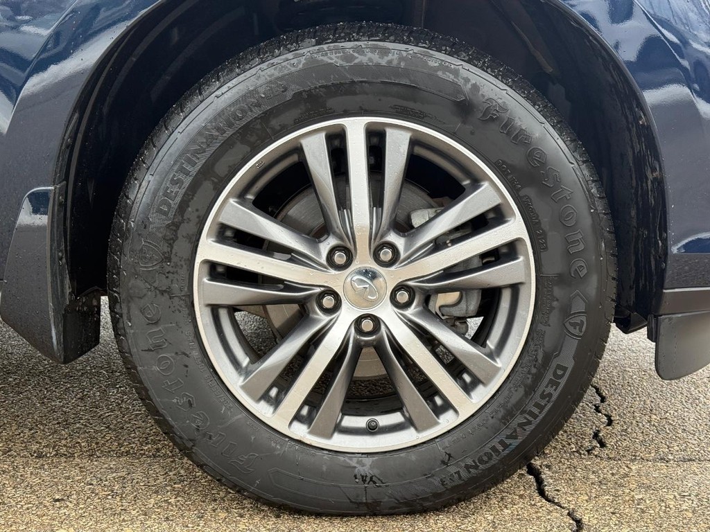 INFINITI QX60 Vehicle Full-screen Gallery Image 10