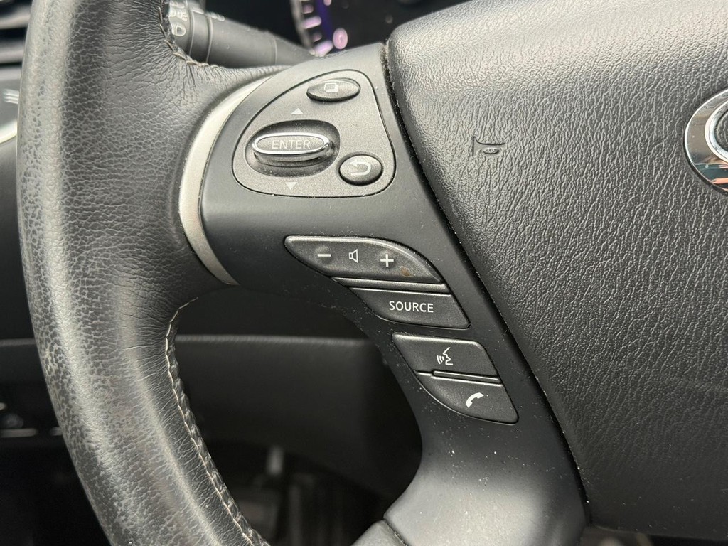 INFINITI QX60 Vehicle Full-screen Gallery Image 17