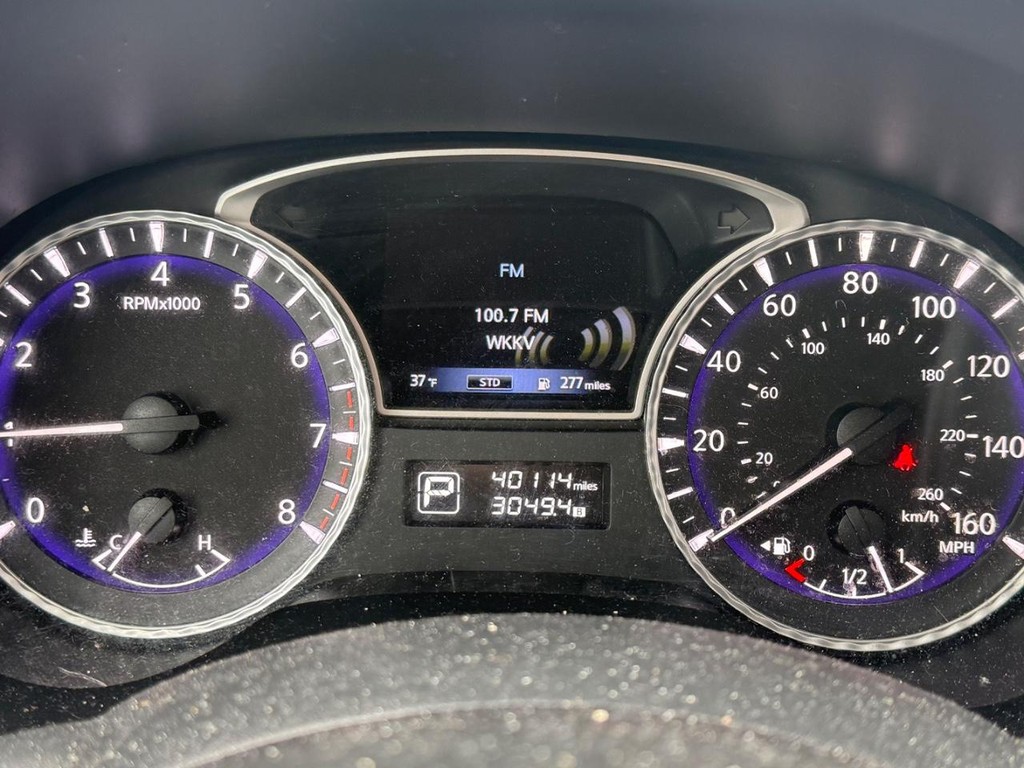 INFINITI QX60 Vehicle Full-screen Gallery Image 24