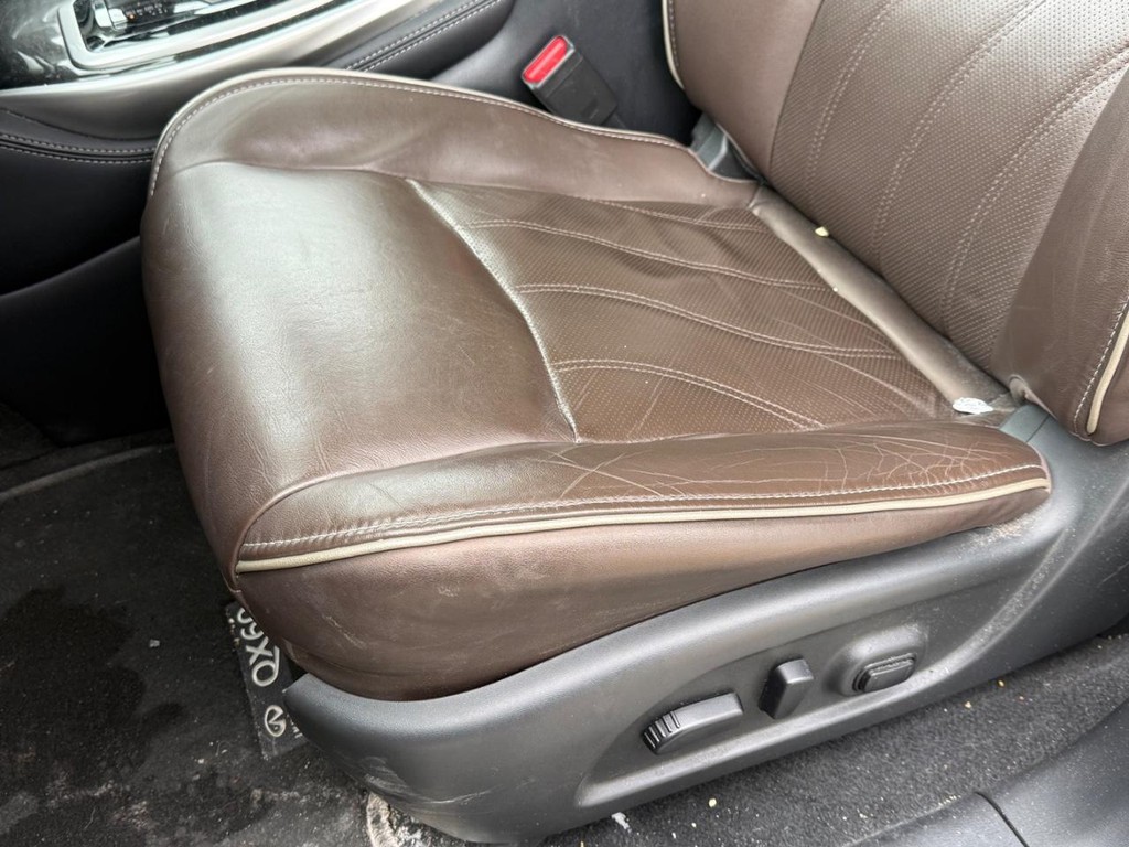 INFINITI QX60 Vehicle Full-screen Gallery Image 27