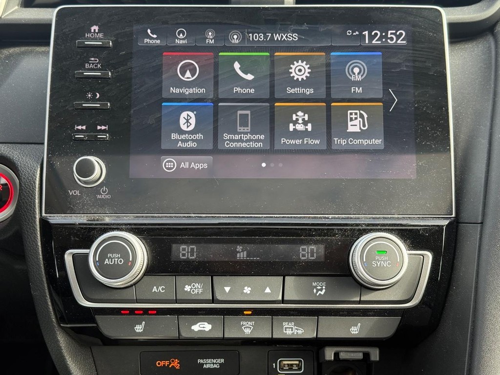 Honda Insight Vehicle Full-screen Gallery Image 17