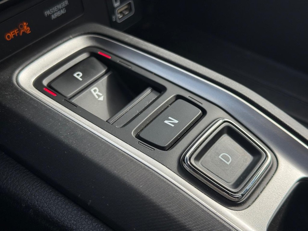 Honda Insight Vehicle Full-screen Gallery Image 21