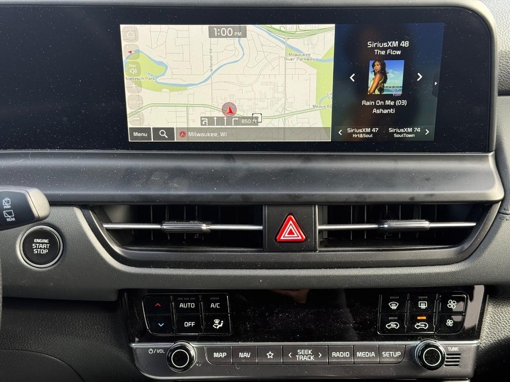 Kia Seltos Vehicle Full-screen Gallery Image 16