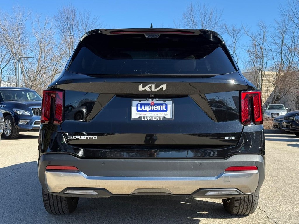 Kia Sorento Hybrid Vehicle Full-screen Gallery Image 04