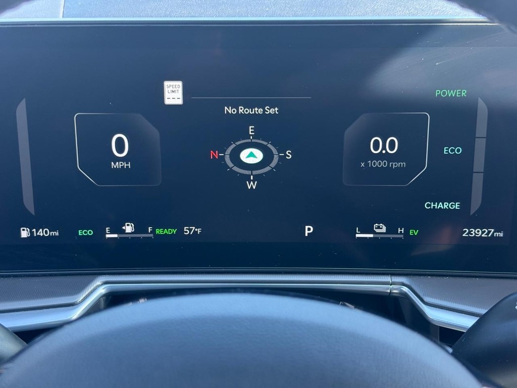 Kia Sorento Hybrid Vehicle Full-screen Gallery Image 24